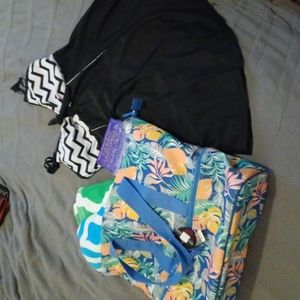 No Boundaries Beach Tote & towels